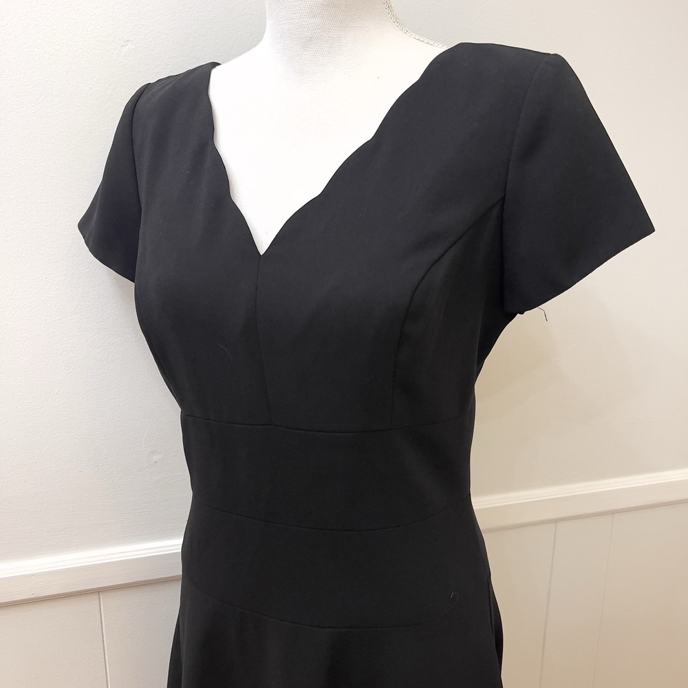 Donna Ricco Women's‎ Short Sleeve Little Black Dress Scalloped Neckline Size 8